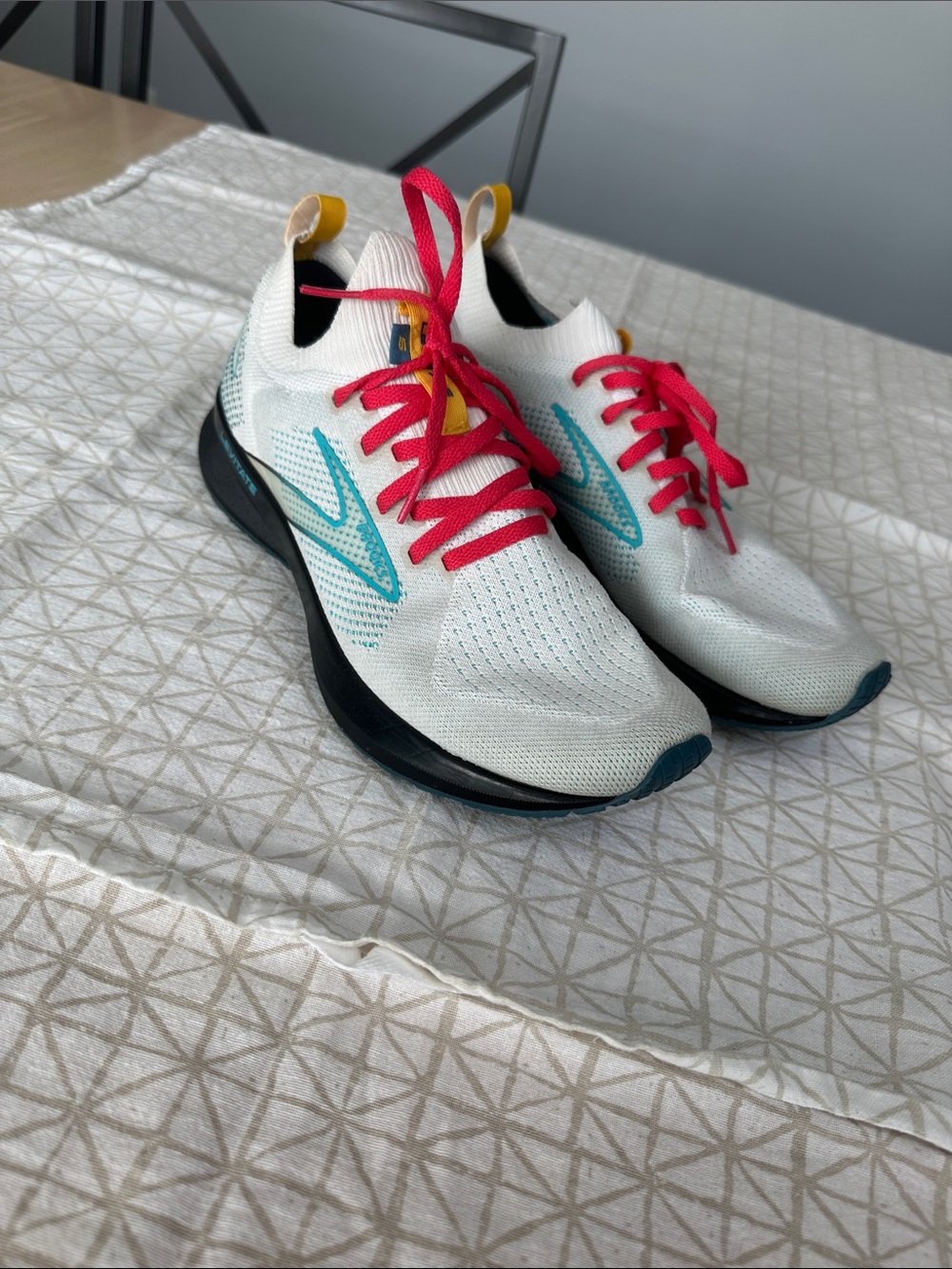 Women's Brooks Levitate 5 White Running Shoes with Yellow/Teal/Pink Accents